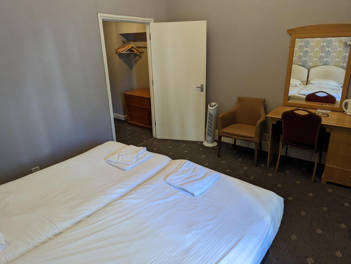Suncliff Hotel - Oceana Collection Bornemouth Extérieur photo